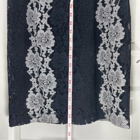 Betsey Johnson Women's Dress Black White Floral Size 2 - Picture 10 of 13